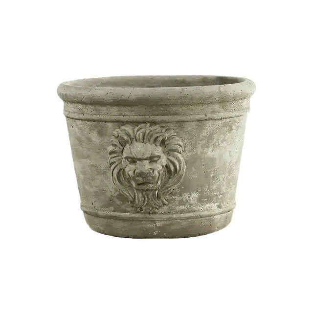 VAGABOND Large - Lion Head Cement Planter