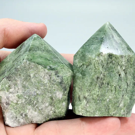 Serpentine Top Polished Point - Brazil